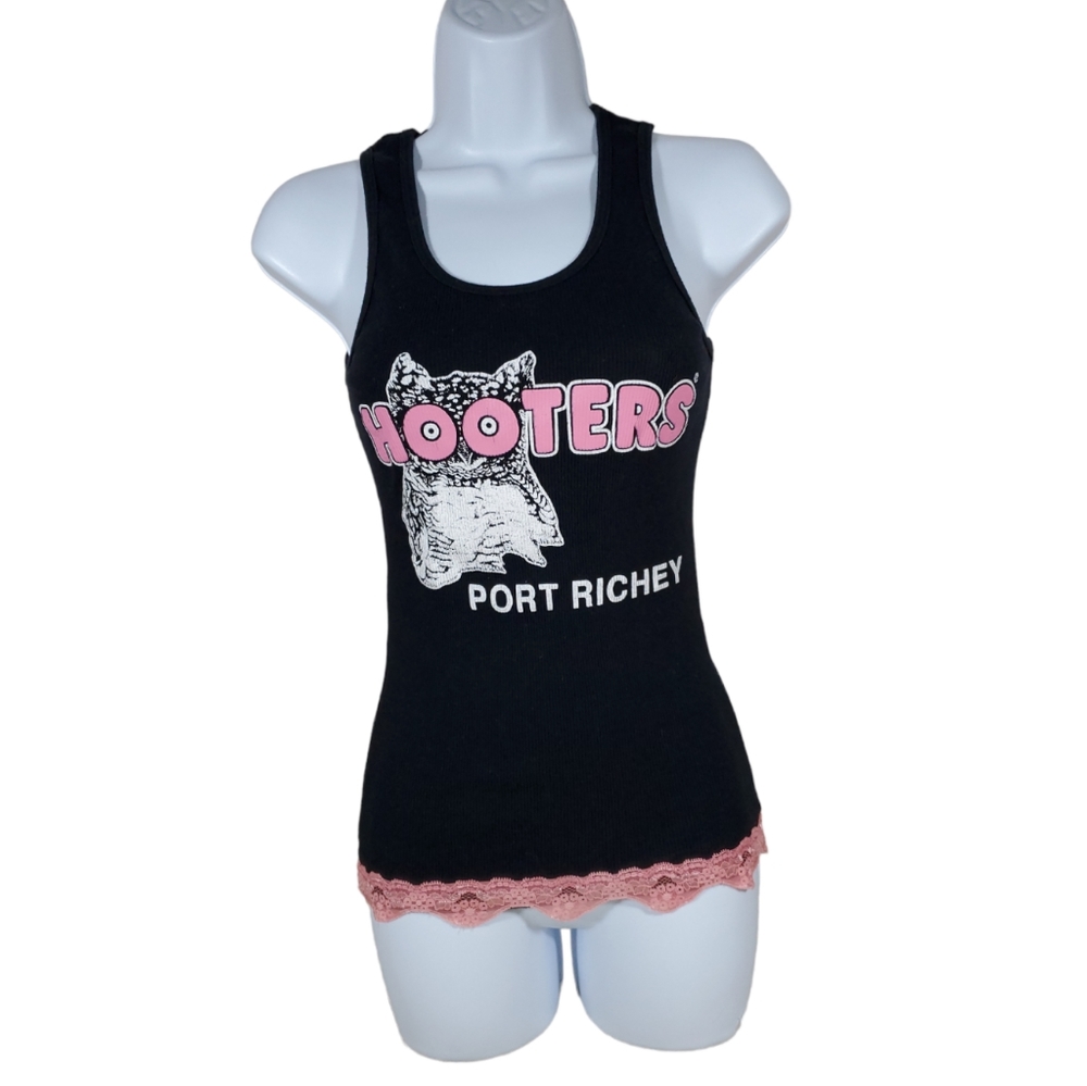 Hooters very rare vintage pink lace ribbed tank top